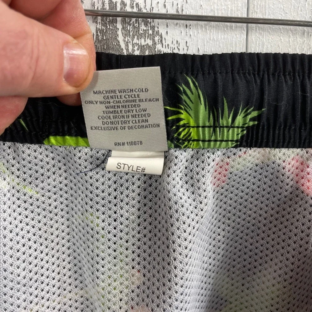 U.S‎ Polo Assn Tropical Swim Trunks XL Black Floral Beach Shorts Mesh